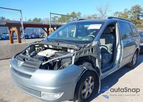 2004 Toyota Sienna Le z USA, uszkodzony, nr VIN 5TDZA23C84S115177